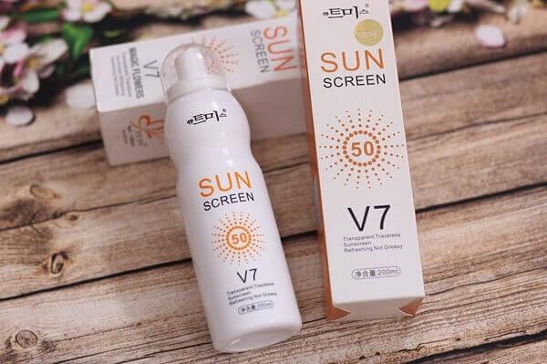 Review Kem chống nắng Sunscreen V7